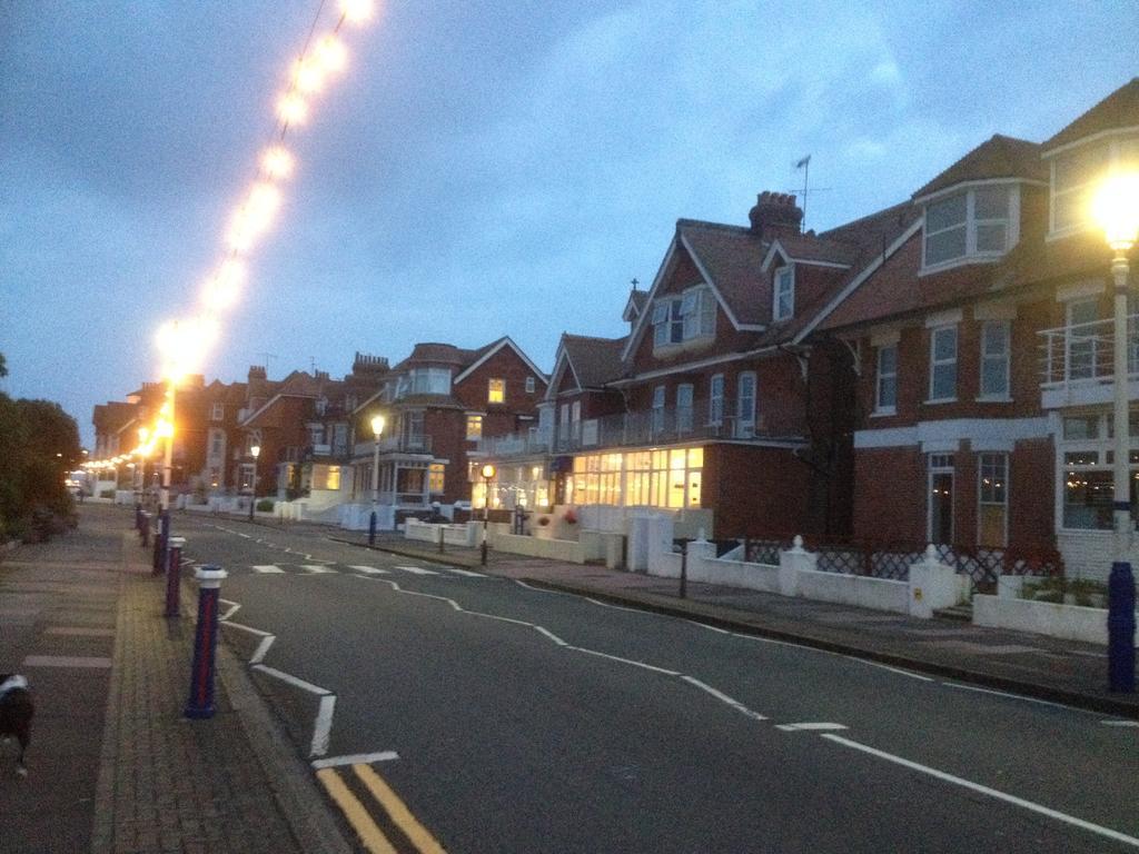 Bay Hospedaje Pensión Torneo de Torneo de Eastbourne Exterior foto